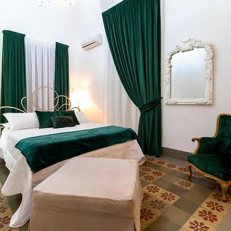 Bed and Breakfast Pupi E Pupari CTA Exterior foto